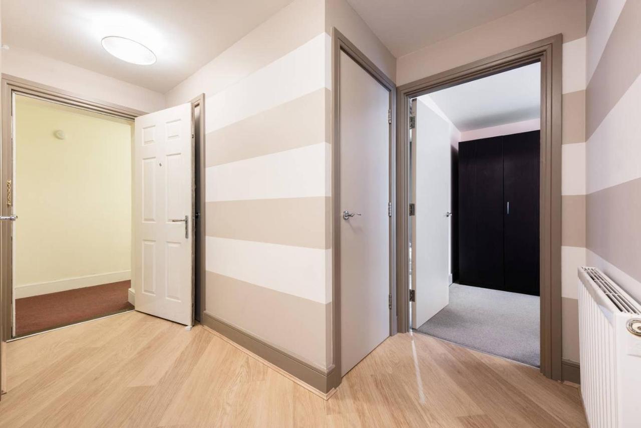 Delux Maidenhead Apartment Exterior photo